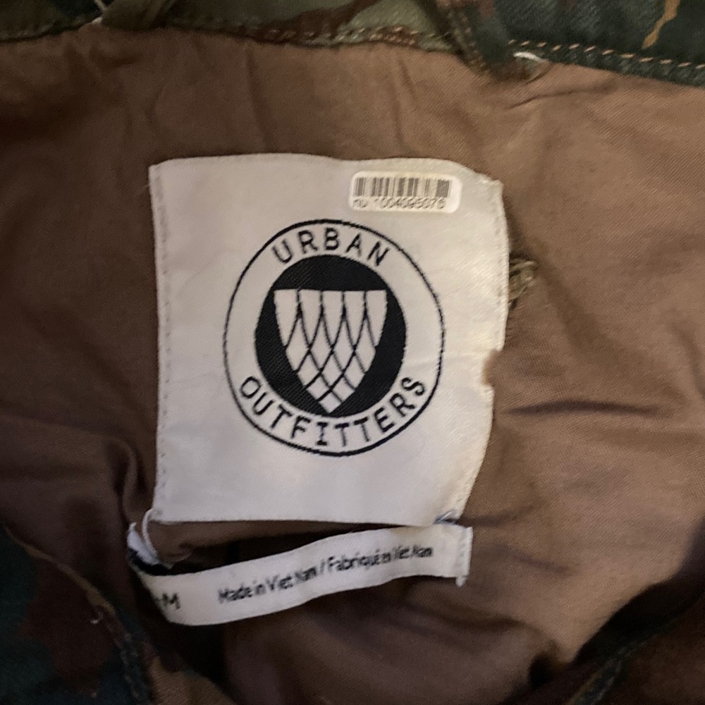 Urban Outfitters Camouflage Jacket - Picture 6 of 12